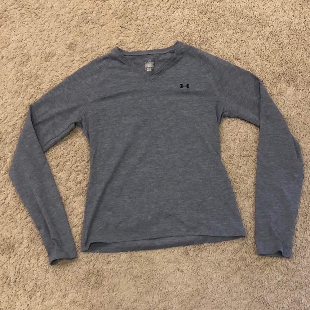 Under Armour grey long sleeved shirt medium